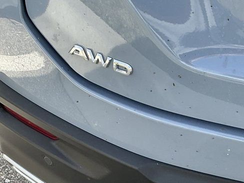 Used 2024 Honda Pilot Touring image 9