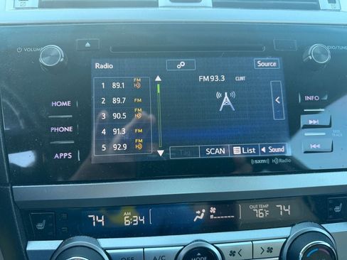 Used 2016 Subaru Legacy 2.5i Premium AWD/4WD image 11