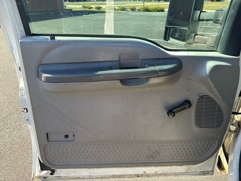 Used 2000 Ford F350 XL image 20