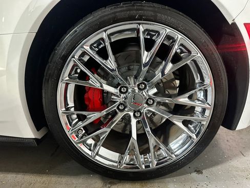 Used 2016 Chevrolet Corvette Z06 w/ 2LZ Preferred Equipment Group RWD image 20