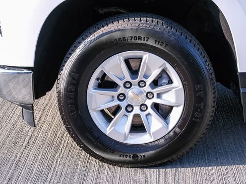 Used 2025 Chevrolet Silverado 1500 LT RWD image 10