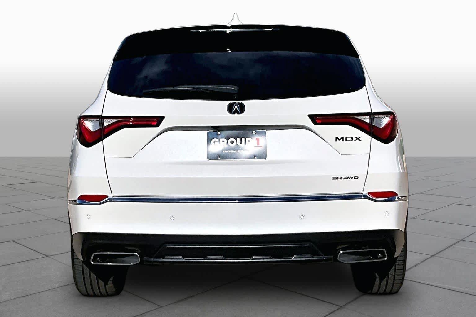 Used 2023 Acura MDX w/ Technology Package AWD/4WD image 5
