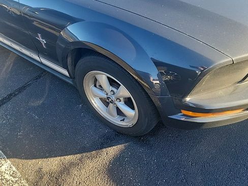 Used 2007 Ford Mustang Coupe image 5