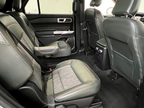 Used 2022 Ford Explorer Timberline image 15