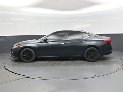 Used 2021 Nissan Altima 2.5 SV image 7