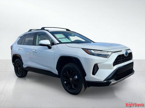 Certified 2024 Toyota RAV4 SE w/ Convenience Package AWD/4WD image 9