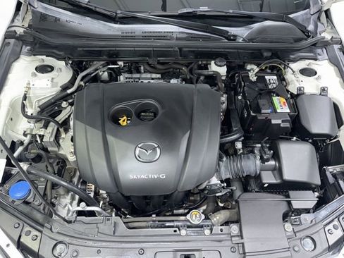 Used 2019 MAZDA MAZDA3 AWD Hatchback w/ Preferred Pkg image 8