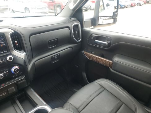 Used 2021 GMC Sierra 2500 Denali w/ Denali Ultimate Package AWD/4WD image 11