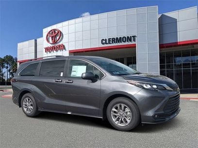 New 2025 Toyota Sienna XLE