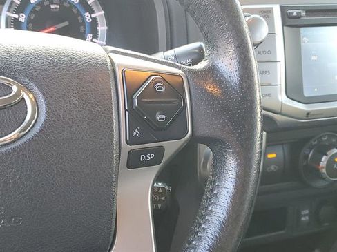 Used 2018 Toyota 4Runner SR5 Premium image 54