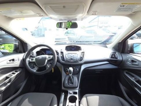 Used 2015 Ford Escape S FWD image 27