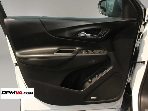 Used 2018 Chevrolet Equinox Premier AWD/4WD image 14