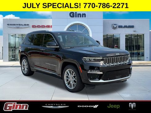 Used 2022 Jeep Grand Cherokee Summit w/ Advanced Protech Group IV AWD/4WD image 1