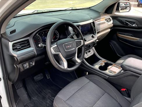 Used 2021 GMC Acadia SLE w/ Driver Convenience Package image 17