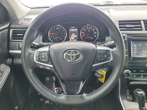 Used 2015 Toyota Camry SE image 29