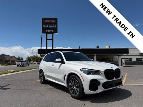 Used 2022 BMW X5 xDrive40i w/ M Sport Package AWD/4WD image 1