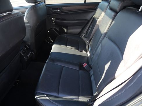 Used 2018 Subaru Outback 2.5i Limited image 21