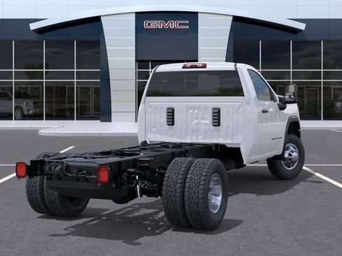 New 2026 GMC Sierra 3500 Pro w/ Convenience Package AWD/4WD image 5