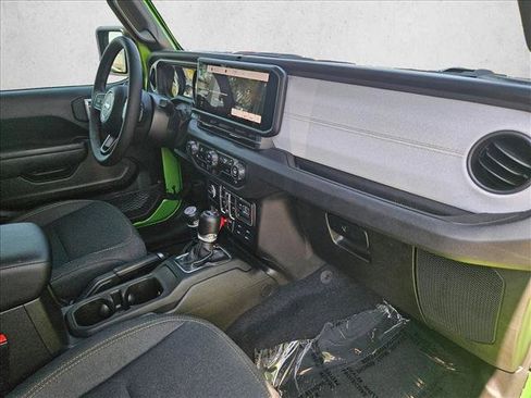 Used 2025 Jeep Wrangler Unlimited Sport AWD/4WD image 21
