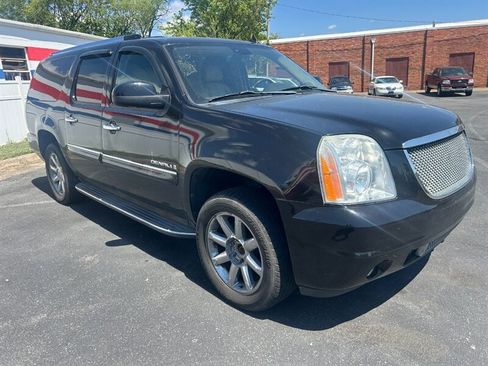Used 2008 GMC Yukon XL Denali AWD/4WD image 1