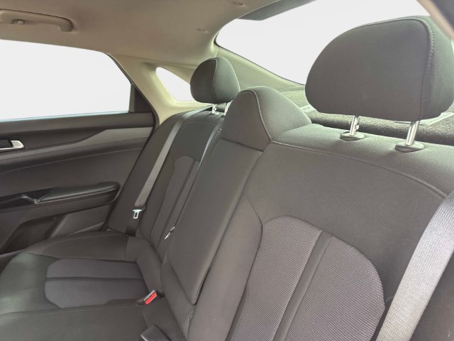 Used 2022 Kia K5 LXS FWD image 11
