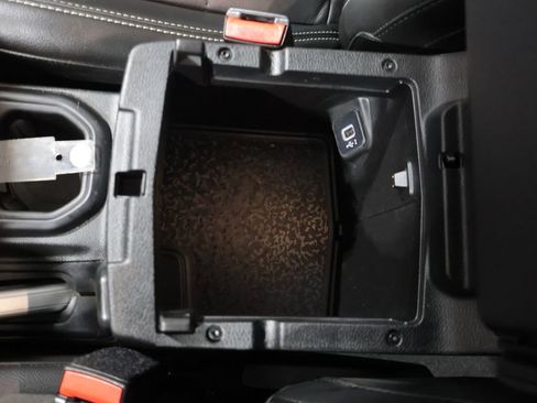 Used 2022 Jeep Gladiator Overland w/ Popular Equipment Package AWD/4WD image 36