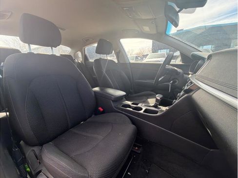 Used 2020 Kia Optima LX image 4