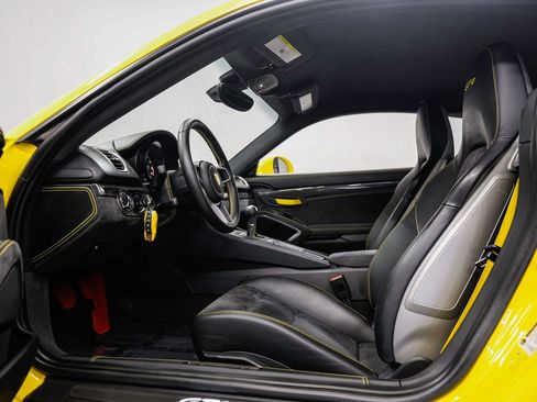Used 2016 Porsche Cayman GT4 RWD image 20