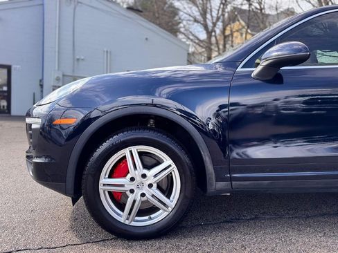 Used 2016 Porsche Cayenne AWD/4WD image 10