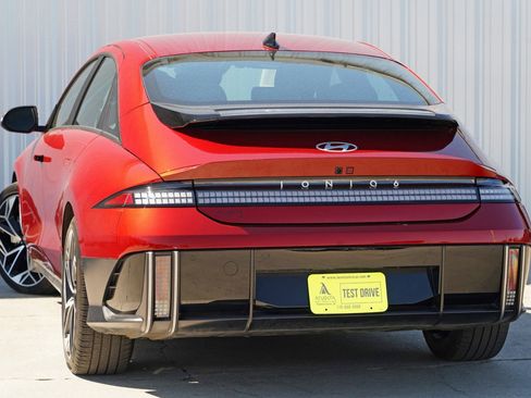 Used 2024 Hyundai Ioniq 6 SEL image 5