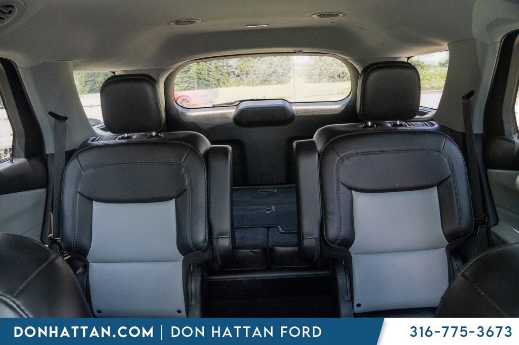 Used 2023 Ford Explorer XLT w/ Equipment Group 202A AWD/4WD image 21
