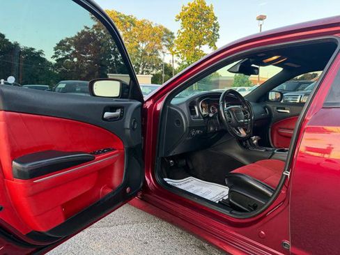 Used 2018 Dodge Charger R/T Scat Pack w/ Dynamics Package RWD image 15