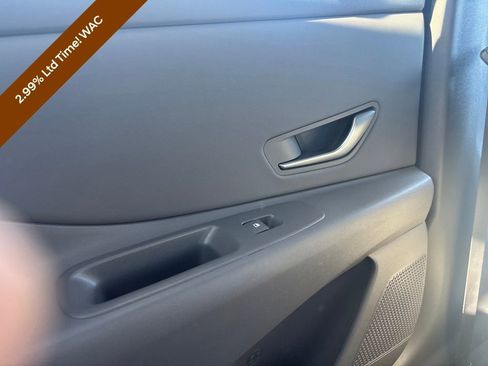 Certified 2024 Hyundai Elantra SEL w/ Convenience Package image 39