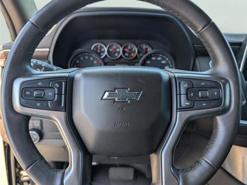 Used 2021 Chevrolet Tahoe Z71 w/ Rear Media and Nav Package image 25