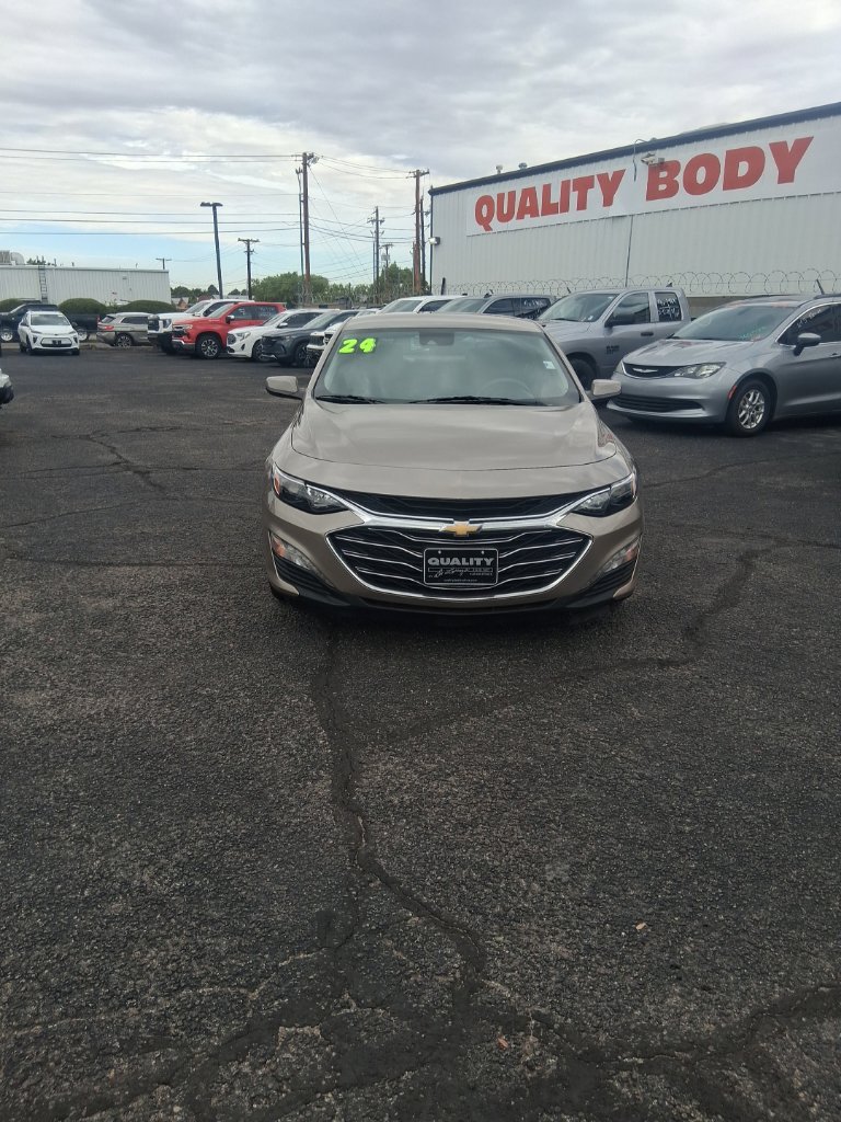Used 2024 Chevrolet Malibu LT FWD image 1
