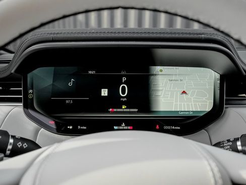 New 2025 Land Rover Range Rover Sport Dynamic SE image 12