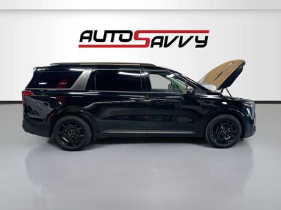 Used 2025 Kia Carnival SX w/ SX Dark Edition Package