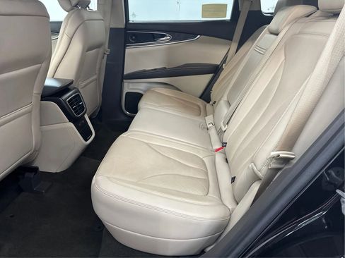 Used 2019 Lincoln Nautilus Reserve w/ Driver Assistance Package image 14