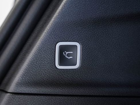 New 2026 Chrysler Pacifica Select image 6