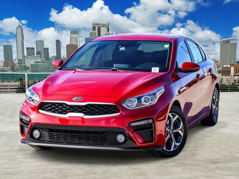 Used 2019 Kia Forte LXS image 1