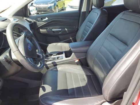 Used 2018 Ford Escape Titanium w/ Ford Safe & Smart Package FWD image 27