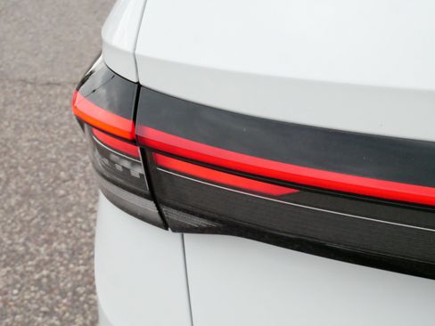 Used 2025 Volkswagen Taos S AWD/4WD image 17