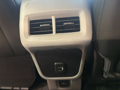 Used 2019 GMC Terrain SLT w/ Preferred Package FWD image 28