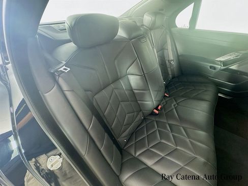 Used 2024 BMW 740i xDrive w/ Premium Package AWD/4WD image 28