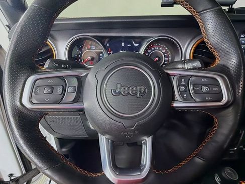 Used 2020 Jeep Gladiator Mojave AWD/4WD image 13