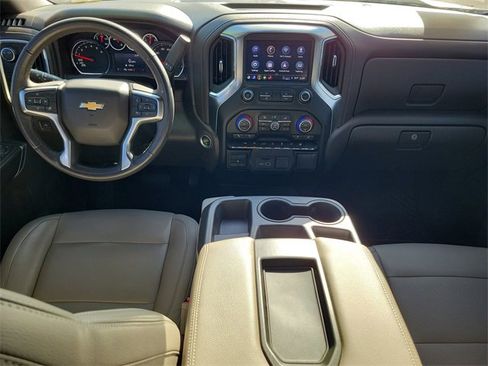 Certified 2022 Chevrolet Silverado 1500 LT w/ Convenience Package II image 12
