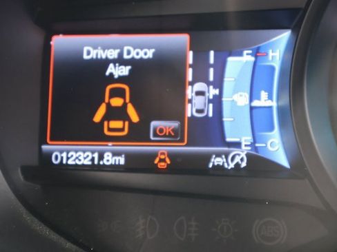 Used 2022 Ford Edge Titanium image 23