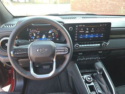 New 2025 Chevrolet Colorado Z71 w/ Midnight Edition image 12