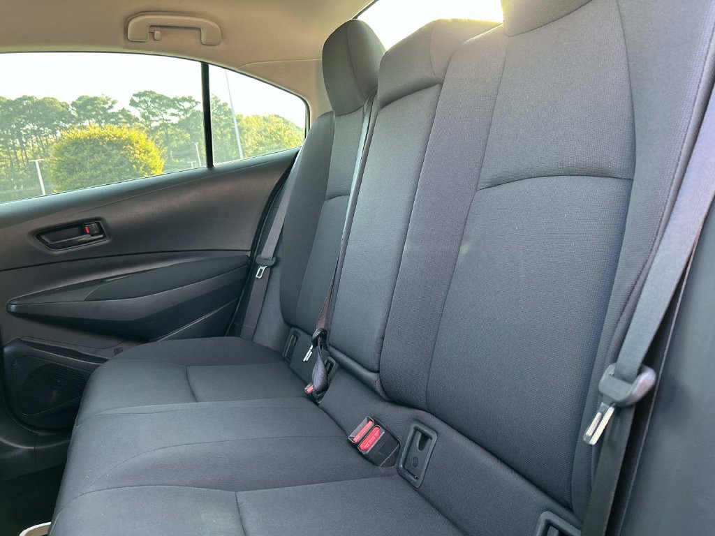 Used 2024 Toyota Corolla LE FWD image 13