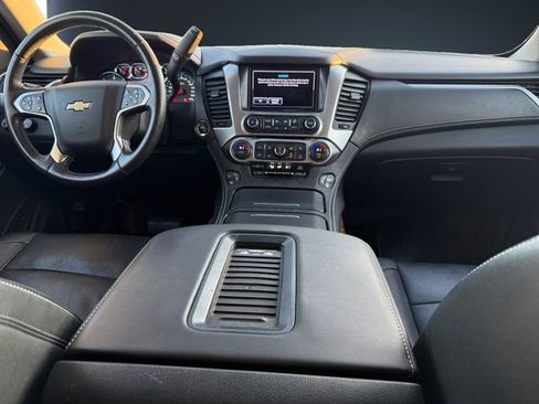 Used 2016 Chevrolet Suburban LTZ image 10